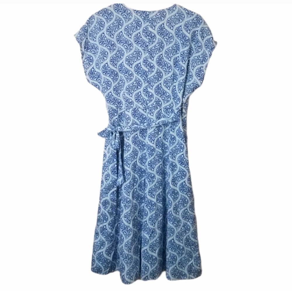 Nordstrom Signature Silk wrap cut paisley motif dress size 6โ - Picture 10 of 11